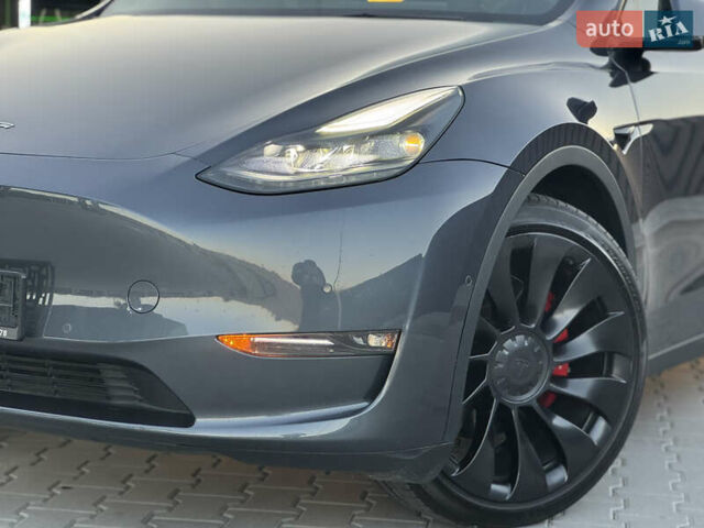 Серый Тесла Model Y, объемом двигателя 0 л и пробегом 100 тыс. км за 24500 $, фото 21 на Automoto.ua