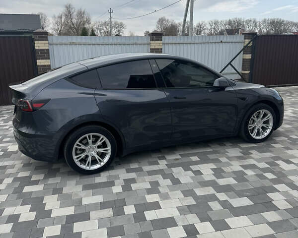 Серый Тесла Model Y, объемом двигателя 0 л и пробегом 39 тыс. км за 29800 $, фото 6 на Automoto.ua