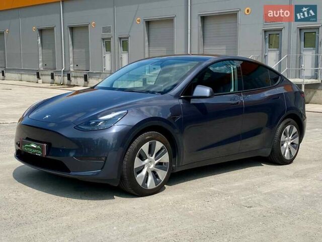 Серый Тесла Model Y, объемом двигателя 0 л и пробегом 20 тыс. км за 33990 $, фото 5 на Automoto.ua
