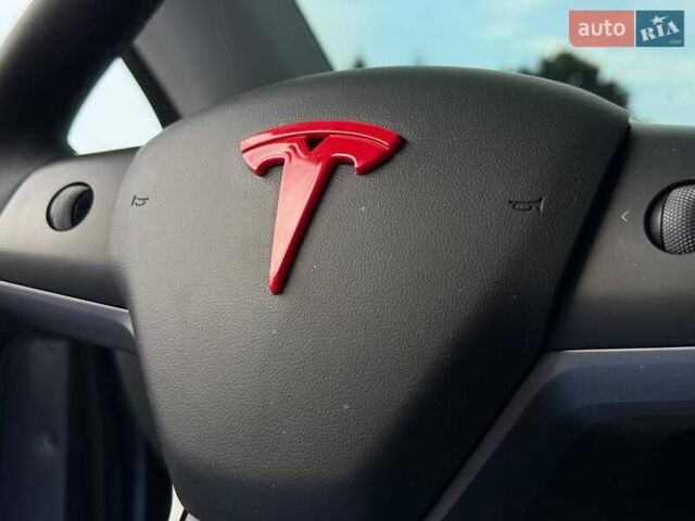 Серый Тесла Model Y, объемом двигателя 0 л и пробегом 85 тыс. км за 23900 $, фото 33 на Automoto.ua