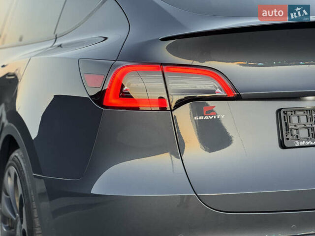 Серый Тесла Model Y, объемом двигателя 0 л и пробегом 100 тыс. км за 24500 $, фото 38 на Automoto.ua