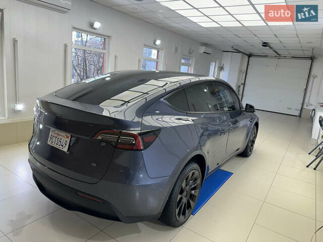 Серый Тесла Model Y, объемом двигателя 0 л и пробегом 11 тыс. км за 40000 $, фото 2 на Automoto.ua