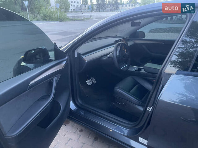 Сірий Тесла Model Y, об'ємом двигуна 0 л та пробігом 69 тис. км за 29999 $, фото 17 на Automoto.ua
