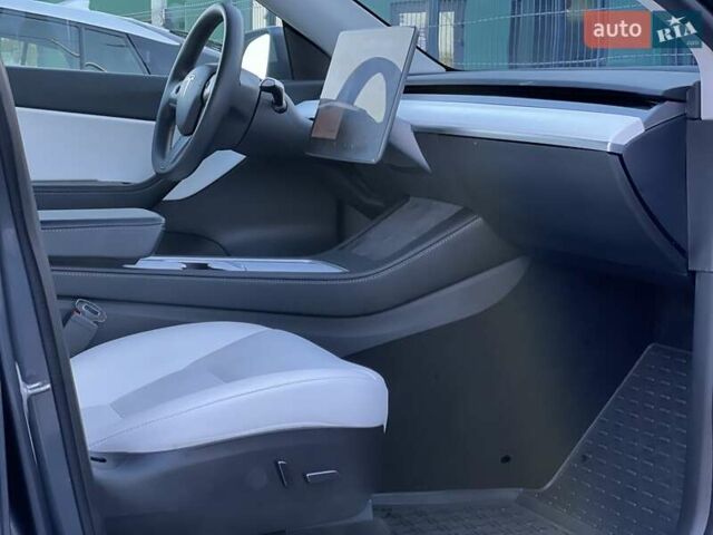 Сірий Тесла Model Y, об'ємом двигуна 0 л та пробігом 25 тис. км за 33000 $, фото 58 на Automoto.ua