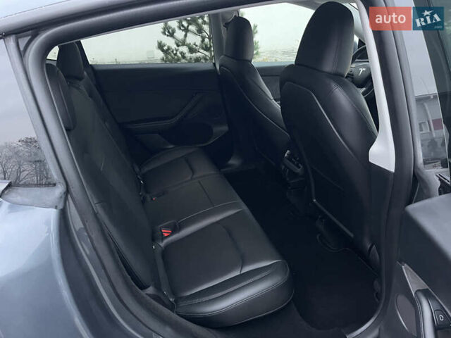 Сірий Тесла Model Y, об'ємом двигуна 0 л та пробігом 65 тис. км за 25500 $, фото 31 на Automoto.ua
