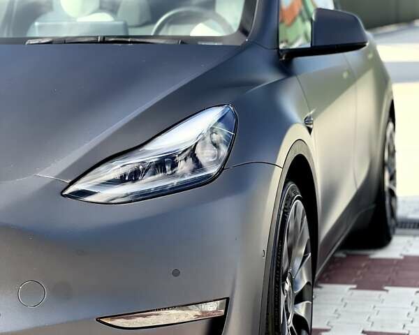 Сірий Тесла Model Y, об'ємом двигуна 0 л та пробігом 25 тис. км за 33000 $, фото 11 на Automoto.ua