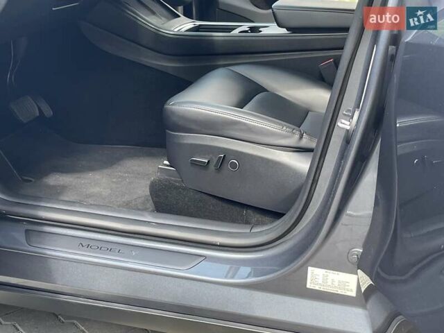 Сірий Тесла Model Y, об'ємом двигуна 0 л та пробігом 31 тис. км за 28800 $, фото 24 на Automoto.ua