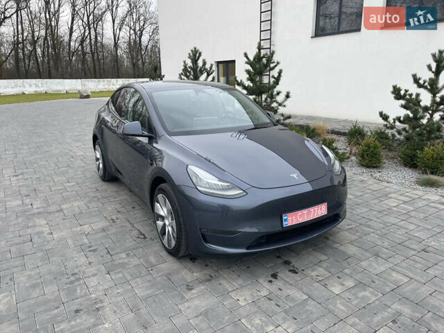 Сірий Тесла Model Y, об'ємом двигуна 0 л та пробігом 65 тис. км за 25500 $, фото 3 на Automoto.ua