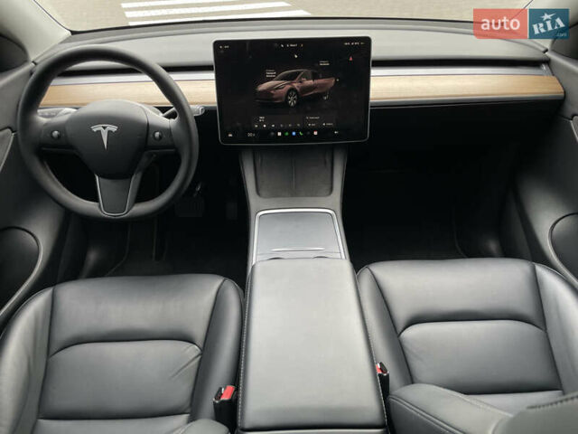 Серый Тесла Model Y, объемом двигателя 0 л и пробегом 44 тыс. км за 29900 $, фото 13 на Automoto.ua