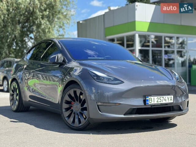Серый Тесла Model Y, объемом двигателя 0 л и пробегом 5 тыс. км за 27950 $, фото 4 на Automoto.ua