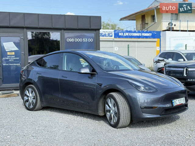 Серый Тесла Model Y, объемом двигателя 0 л и пробегом 31 тыс. км за 24800 $, фото 2 на Automoto.ua