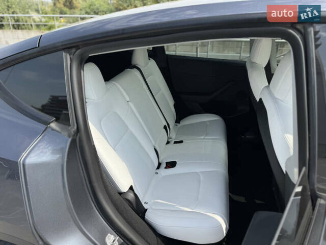 Тесла Model Y 2022 в Киеве на Automoto.ua Серый Тесла Model Y, объемом двигателя 0 л и пробегом 28 тыс. км за 29300 $, фото 31 на Automoto.ua