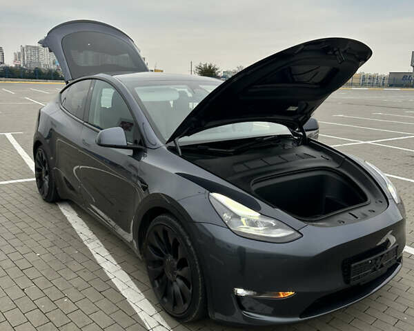 Серый Тесла Model Y, объемом двигателя 0 л и пробегом 58 тыс. км за 28500 $, фото 23 на Automoto.ua