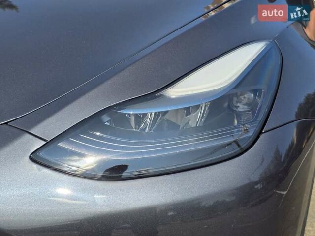 Серый Тесла Model Y, объемом двигателя 0 л и пробегом 34 тыс. км за 27500 $, фото 13 на Automoto.ua