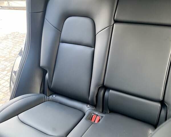 Серый Тесла Model Y, объемом двигателя 0 л и пробегом 54 тыс. км за 24000 $, фото 10 на Automoto.ua