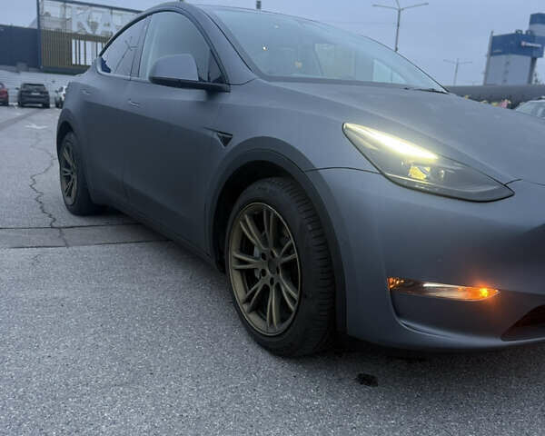 Сірий Тесла Model Y, об'ємом двигуна 0 л та пробігом 86 тис. км за 30000 $, фото 3 на Automoto.ua
