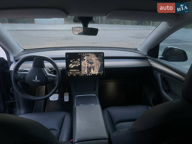 Сірий Тесла Model Y, об'ємом двигуна 0 л та пробігом 69 тис. км за 29999 $, фото 21 на Automoto.ua