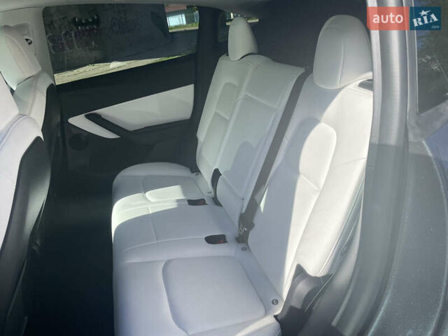 Серый Тесла Model Y, объемом двигателя 0 л и пробегом 51 тыс. км за 37000 $, фото 10 на Automoto.ua