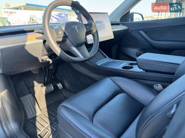 Серый Тесла Model Y, объемом двигателя 0 л и пробегом 135 тыс. км за 24500 $, фото 11 на Automoto.ua