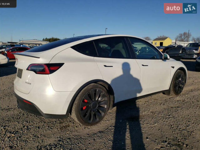 Серый Тесла Model Y, объемом двигателя 0 л и пробегом 33 тыс. км за 2750 $, фото 2 на Automoto.ua