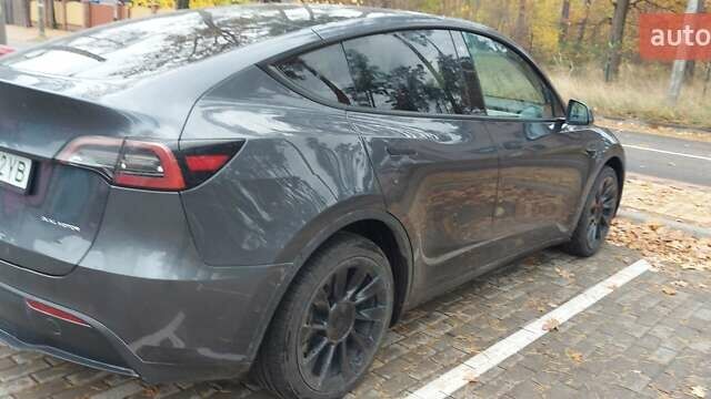 Тесла Model Y 2022 в Буче на Automoto.ua Серый Тесла Model Y, объемом двигателя 0 л и пробегом 144 тыс. км за 21300 $, фото 2 на Automoto.ua