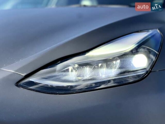Сірий Тесла Model Y, об'ємом двигуна 0 л та пробігом 25 тис. км за 33000 $, фото 13 на Automoto.ua