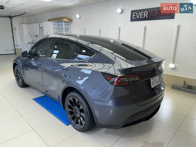 Серый Тесла Model Y, объемом двигателя 0 л и пробегом 11 тыс. км за 40000 $, фото 3 на Automoto.ua