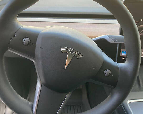 Серый Тесла Model Y, объемом двигателя 0 л и пробегом 57 тыс. км за 43000 $, фото 9 на Automoto.ua