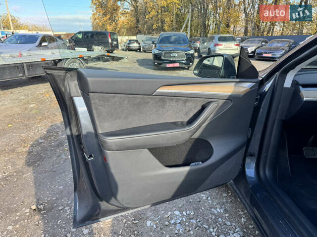 Серый Тесла Model Y, объемом двигателя 0 л и пробегом 22 тыс. км за 21900 $, фото 17 на Automoto.ua