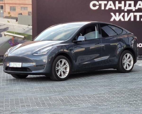 Серый Тесла Model Y, объемом двигателя 0 л и пробегом 28 тыс. км за 34999 $, фото 7 на Automoto.ua
