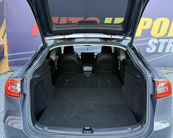 Сірий Тесла Model Y, об'ємом двигуна 0 л та пробігом 68 тис. км за 24499 $, фото 15 на Automoto.ua