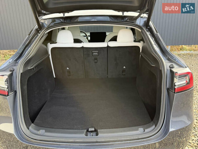 Сірий Тесла Model Y, об'ємом двигуна 0 л та пробігом 28 тис. км за 27900 $, фото 62 на Automoto.ua