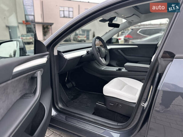 Сірий Тесла Model Y, об'ємом двигуна 0 л та пробігом 26 тис. км за 25999 $, фото 77 на Automoto.ua