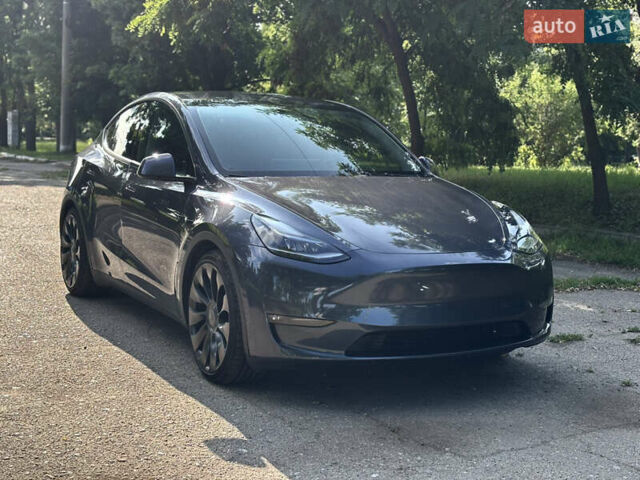 Серый Тесла Model Y, объемом двигателя 0 л и пробегом 20 тыс. км за 27500 $, фото 7 на Automoto.ua