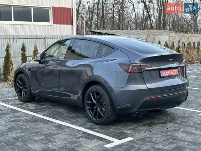 Серый Тесла Model Y, объемом двигателя 0 л и пробегом 10 тыс. км за 24800 $, фото 4 на Automoto.ua