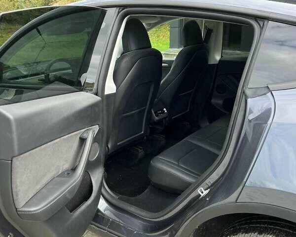 Тесла Model Y 2023 в Тячеве на Automoto.ua Серый Тесла Model Y, объемом двигателя 0 л и пробегом 32 тыс. км за 26700 $, фото 22 на Automoto.ua