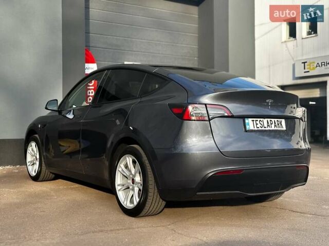 Сірий Тесла Model Y, об'ємом двигуна 0 л та пробігом 27 тис. км за 28999 $, фото 6 на Automoto.ua
