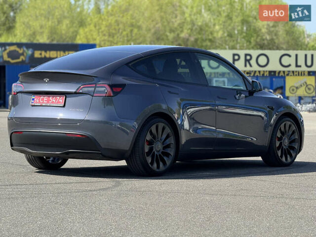 Серый Тесла Model Y, объемом двигателя 0 л и пробегом 28 тыс. км за 29000 $, фото 6 на Automoto.ua