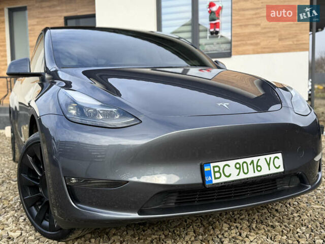 Сірий Тесла Model Y, об'ємом двигуна 0 л та пробігом 28 тис. км за 27900 $, фото 11 на Automoto.ua