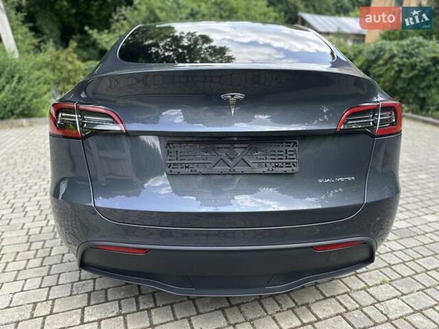 Серый Тесла Model Y, объемом двигателя 0 л и пробегом 55 тыс. км за 25100 $, фото 29 на Automoto.ua