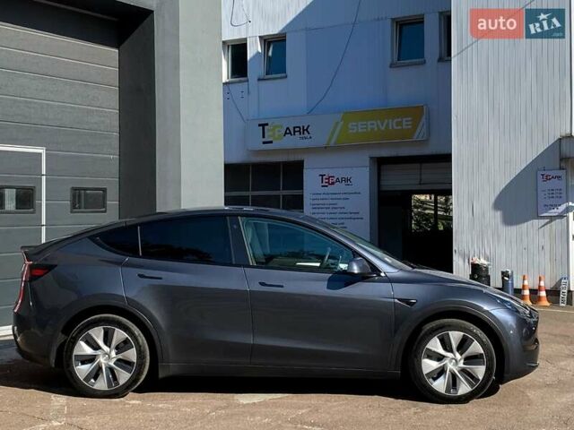 Серый Тесла Model Y, объемом двигателя 0 л и пробегом 32 тыс. км за 31999 $, фото 10 на Automoto.ua