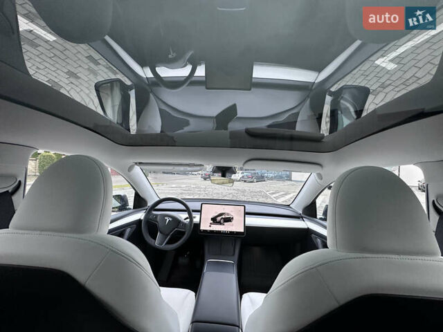 Сірий Тесла Model Y, об'ємом двигуна 0 л та пробігом 26 тис. км за 25999 $, фото 58 на Automoto.ua