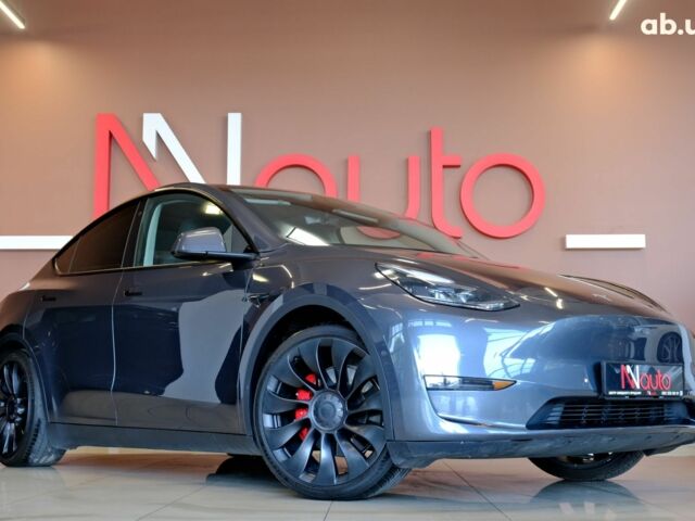 Серый Тесла Model Y, объемом двигателя 0 л и пробегом 42 тыс. км за 23900 $, фото 3 на Automoto.ua