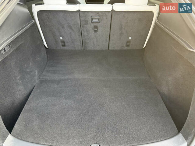 Сірий Тесла Model Y, об'ємом двигуна 0 л та пробігом 28 тис. км за 27900 $, фото 64 на Automoto.ua