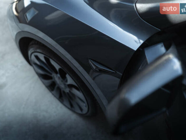 Серый Тесла Model Y, объемом двигателя 0 л и пробегом 20 тыс. км за 38000 $, фото 24 на Automoto.ua