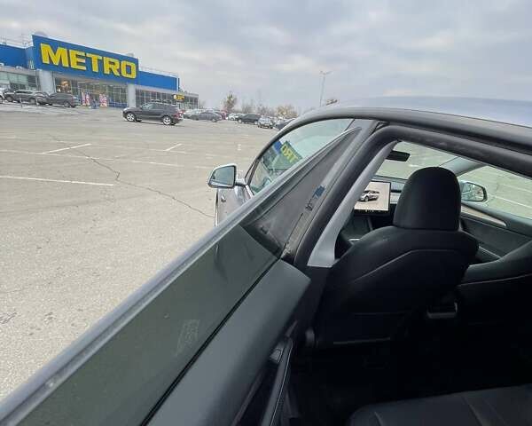 Серый Тесла Model Y, объемом двигателя 0 л и пробегом 25 тыс. км за 37500 $, фото 14 на Automoto.ua