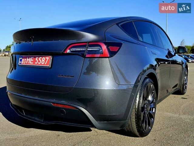 Серый Тесла Model Y, объемом двигателя 0 л и пробегом 29 тыс. км за 27900 $, фото 12 на Automoto.ua