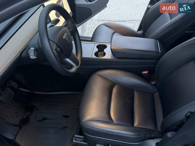 Сірий Тесла Model Y, об'ємом двигуна 0 л та пробігом 34 тис. км за 35000 $, фото 23 на Automoto.ua