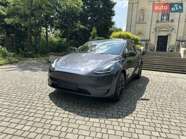 Серый Тесла Model Y, объемом двигателя 0 л и пробегом 55 тыс. км за 25100 $, фото 15 на Automoto.ua