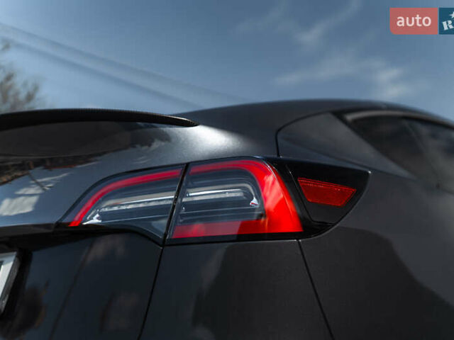 Серый Тесла Model Y, объемом двигателя 0 л и пробегом 20 тыс. км за 38000 $, фото 27 на Automoto.ua